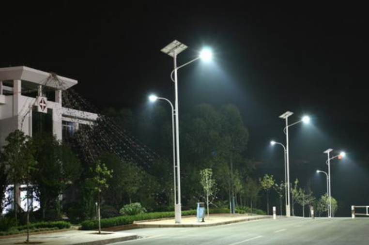  太陽能照明原理、組成及控制系統介紹.